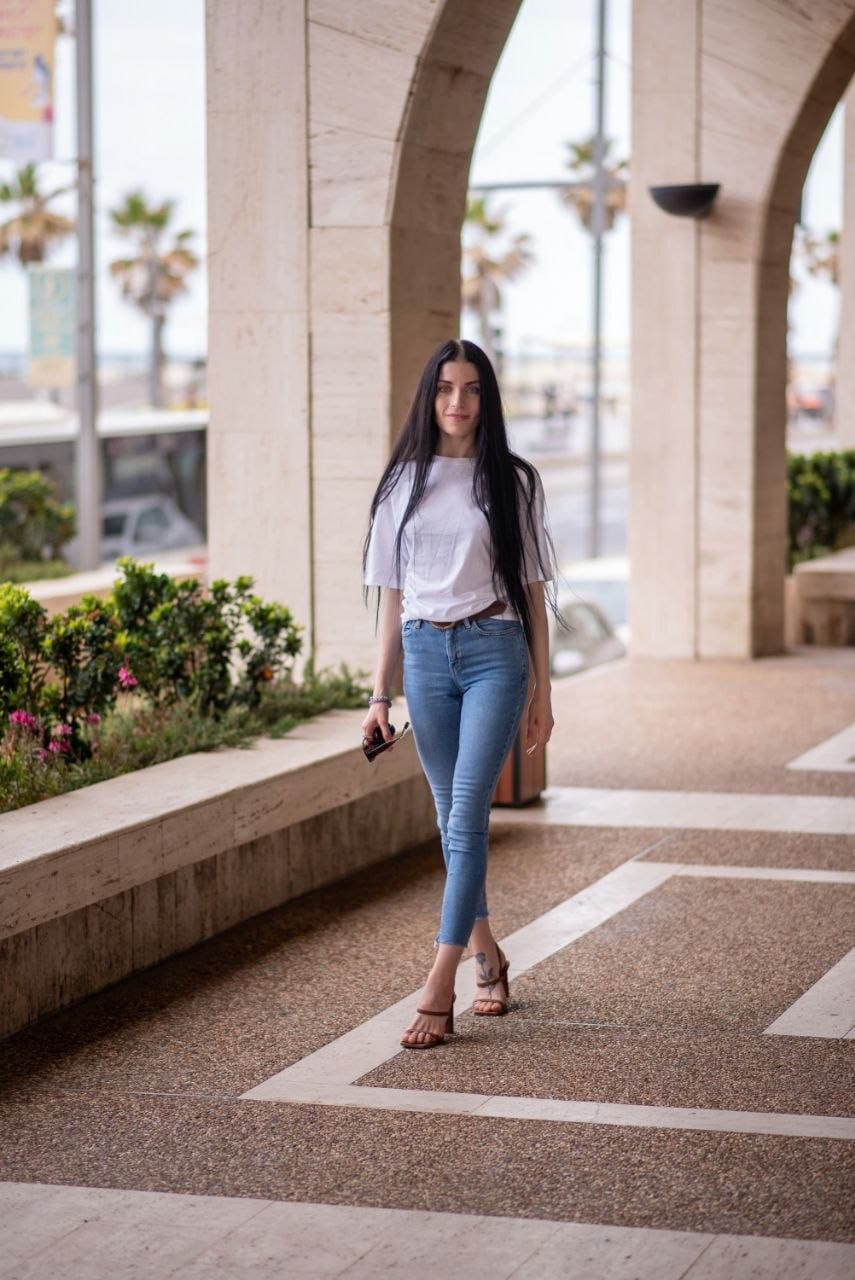 ליזה חדשה – חטובה בת 25 מסאזיסטית שובבה -בתל אביב