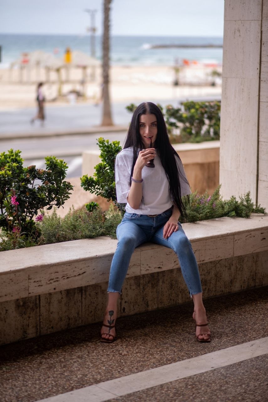 ליזה חדשה – חטובה בת 25 מסאזיסטית שובבה -בתל אביב