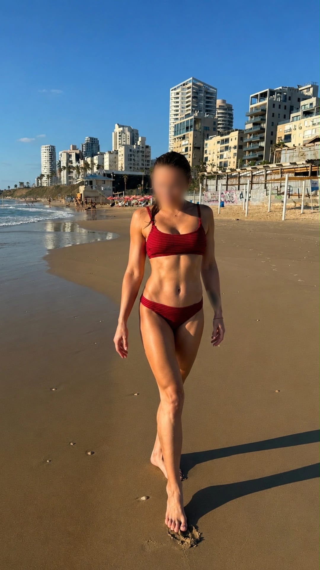 לרה חדשה – ירושלים – מארחת מקצוענית ומפנקת כוסית בלונדה