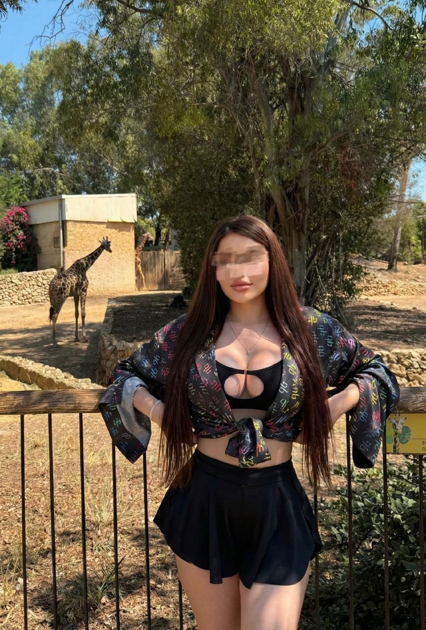 תיירת חדשה בישראל – בתל אביב