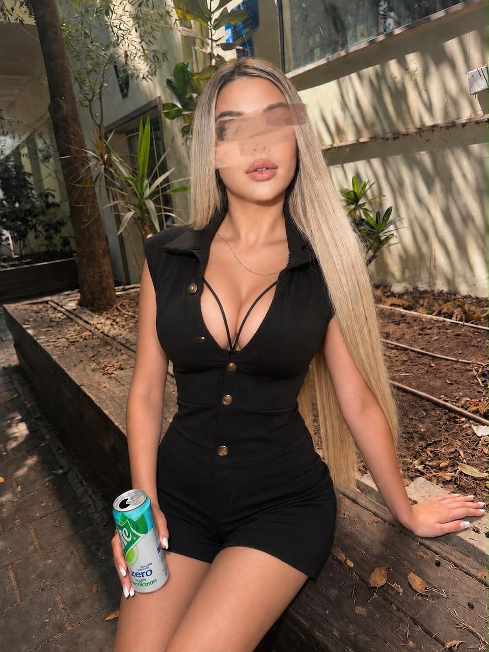 תל אביב – בחורה מחשמלת